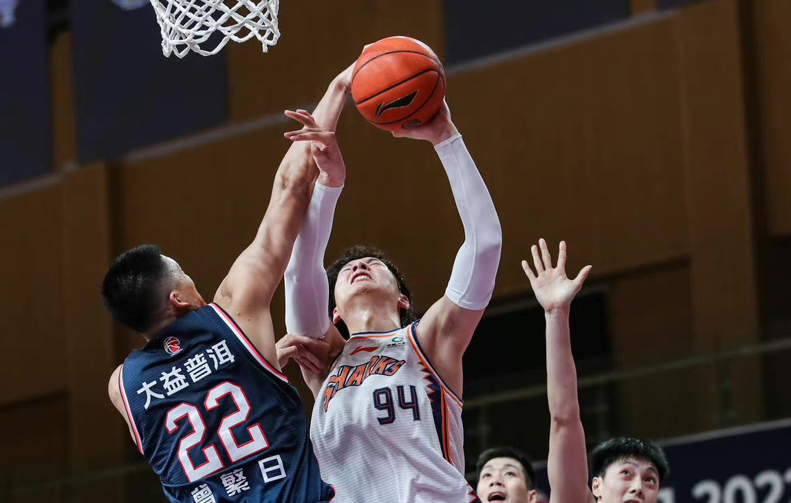 关于内蒙古男篮大获胜利，连胜势如破竹的信息