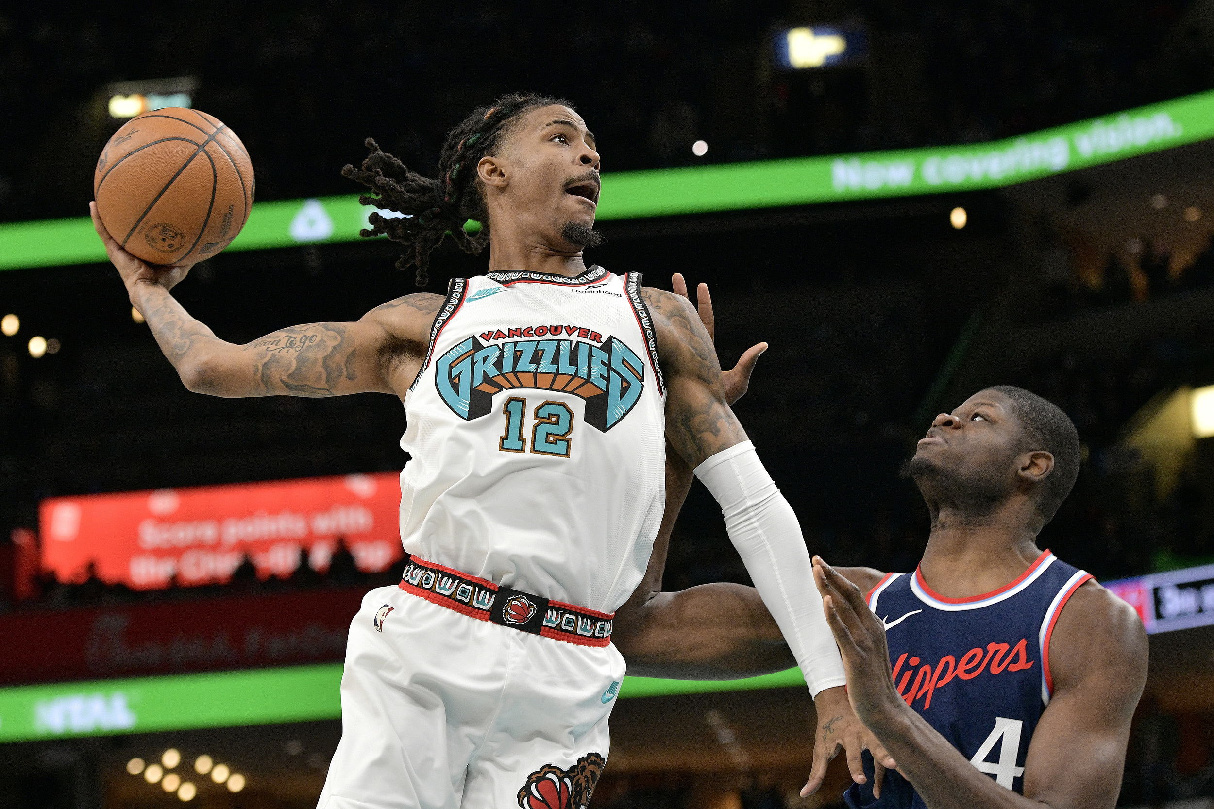 火箭胜灰熊，哈登砍下30分