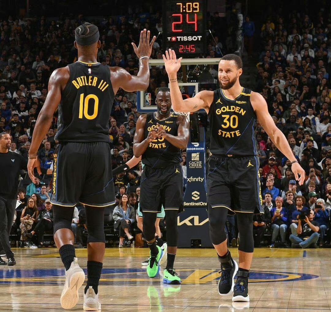 猛龙碾压勇士B队，加里纳利绝境逆转的简单介绍