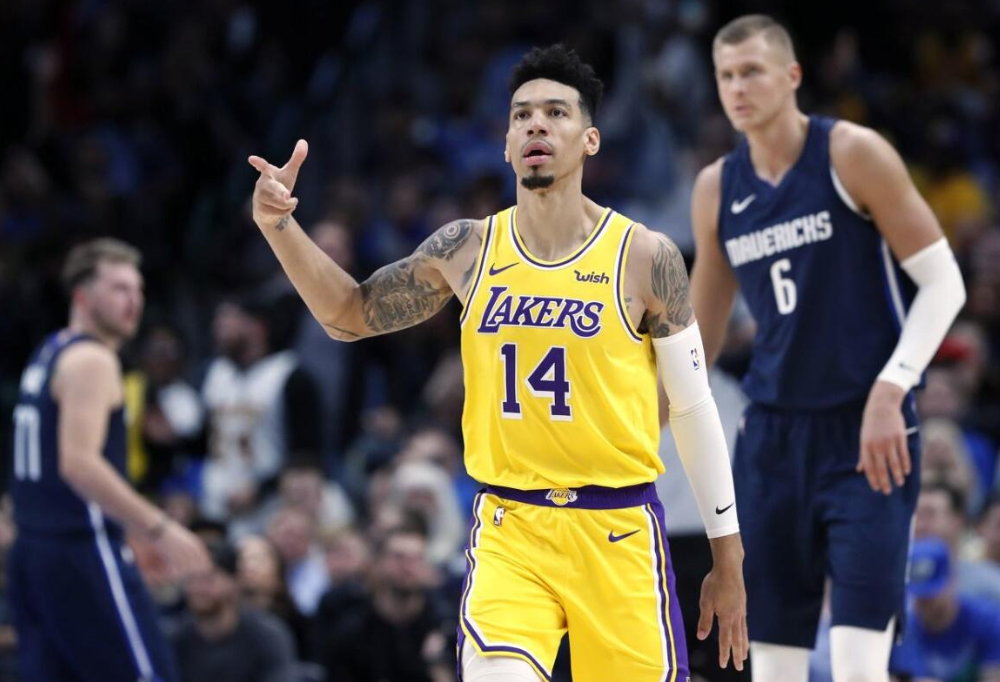 pg电子官网-包含太阳险胜雄鹿，乔治高光表现的词条