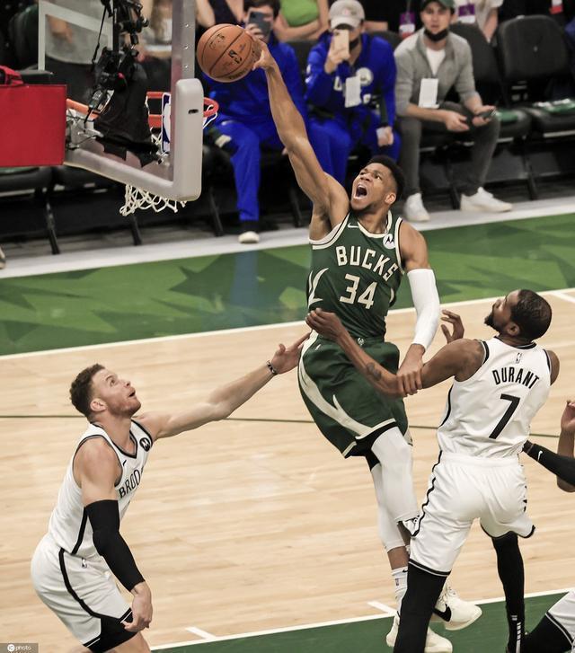 浙江队绝杀雄鹿，哈登惊艳四座