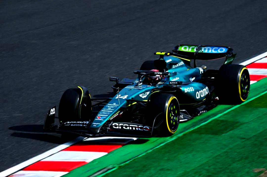 雷诺车队绝杀红牛车队，阿隆索惊艳四座