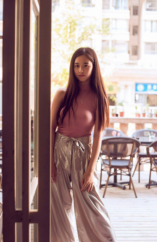 拉文狂轰42分导演加时逆转，广厦险胜黄蜂展冠军韧性