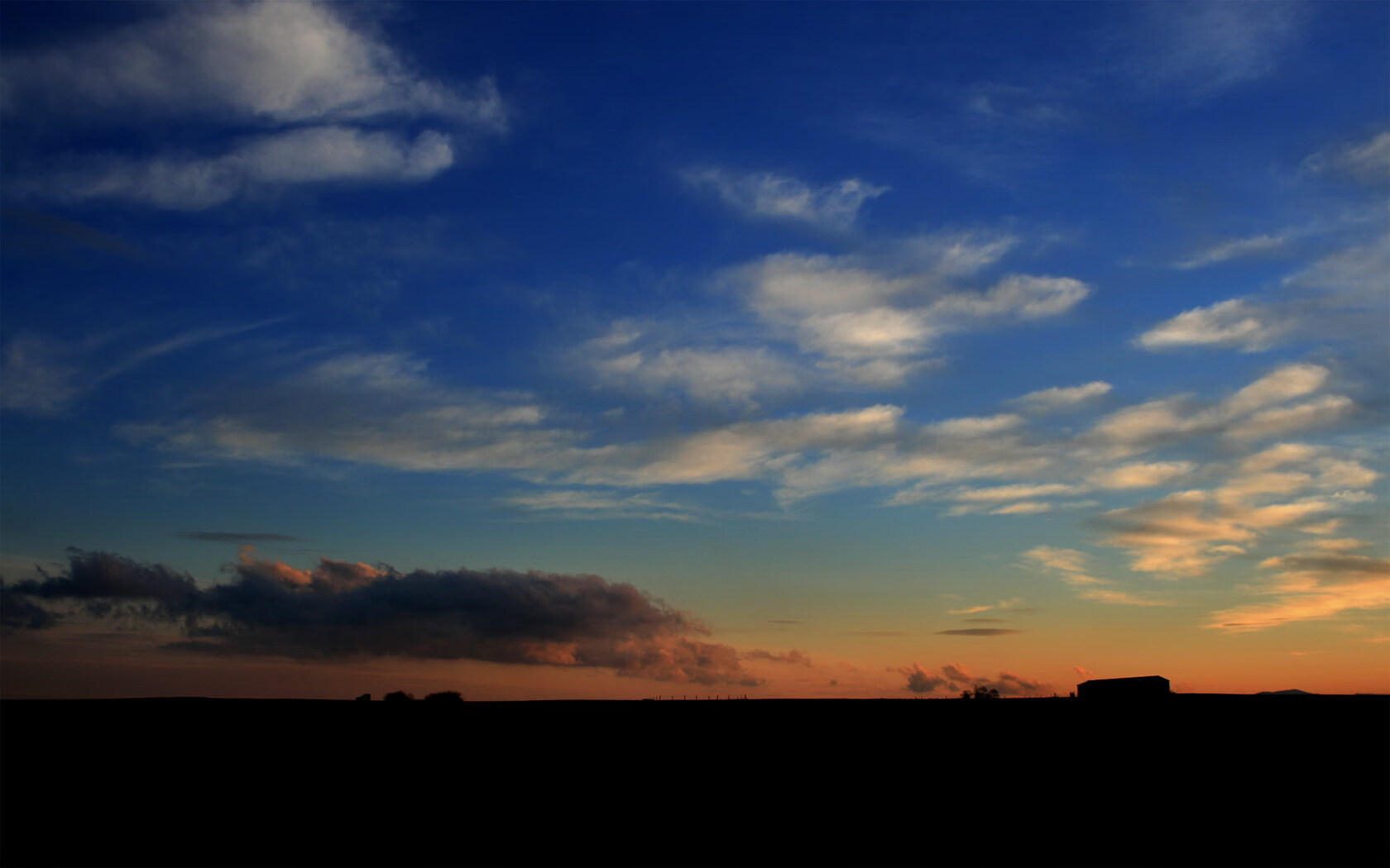 绿茵与硬木的巅峰交响，西甲国家德比焦点战与湖人胜黄蜂的激情之夜