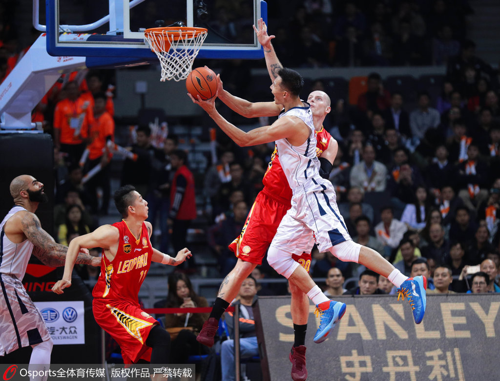 迪马利亚攻防两端统治，毕尔巴鄂狂胜秘鲁