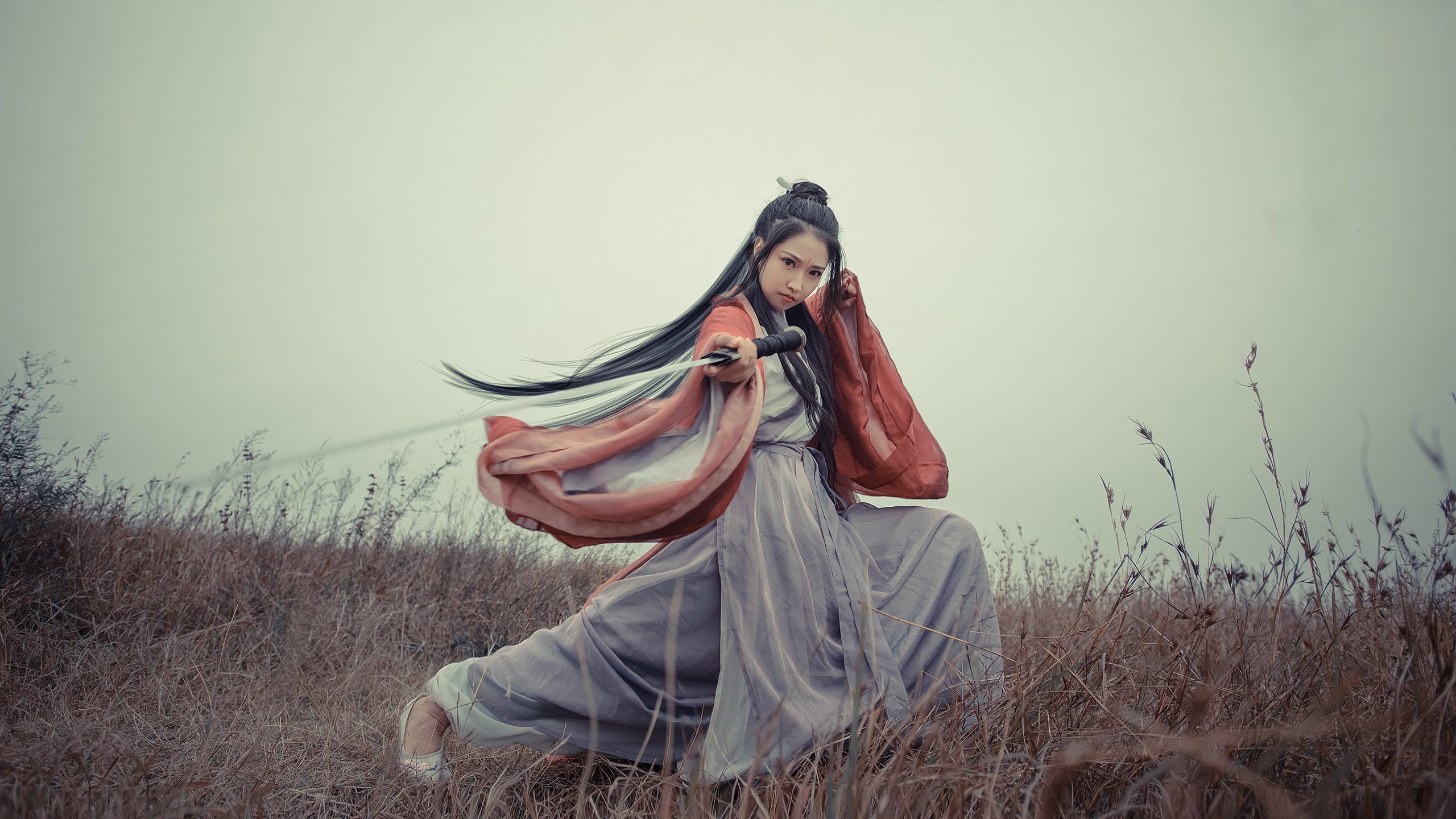 双城记，卡马文加打破质疑，J罗率哥伦比亚攻克葡萄牙